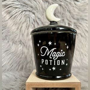 New! Target Bullseye Playground Halloween Magic Potion Moon Black Ceramic Jar